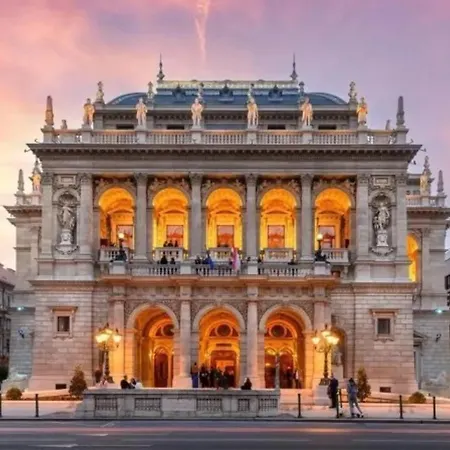 Chic Flat Walk To Opera & Ruin Pubs Apartament *
