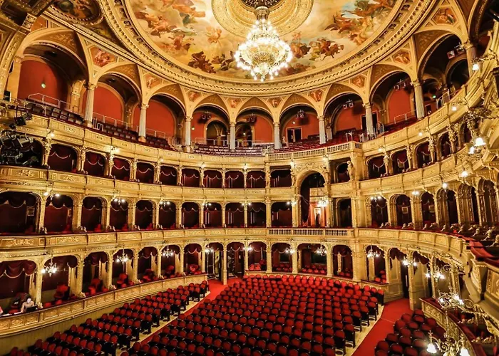 Chic Flat Walk To Opera & Ruin Pubs Daire Budapeşte
