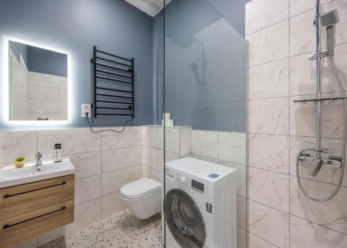 Chic Flat Walk To Opera & Ruin Pubs * بودابست