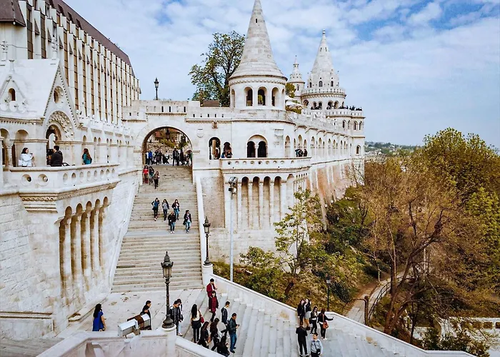 Chic Flat Walk To Opera & Ruin Pubs * بودابست